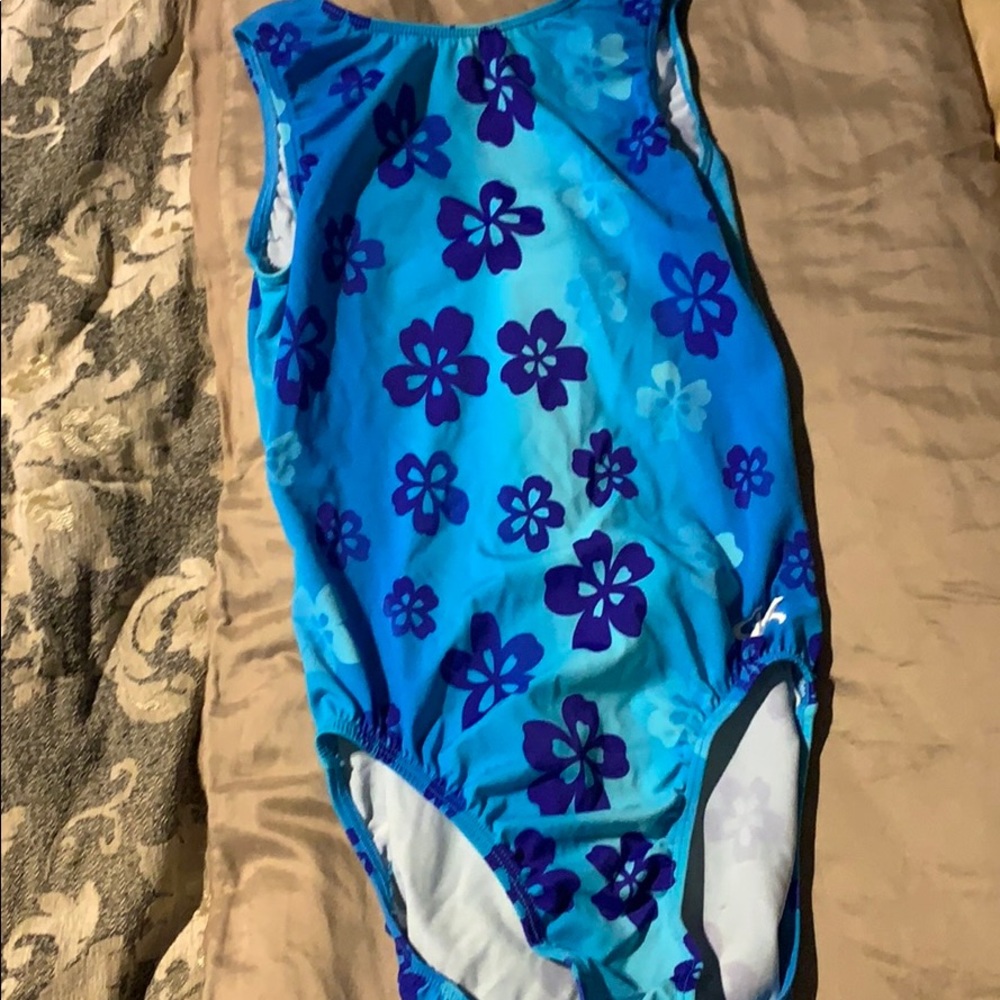 Kids gymnastics suit